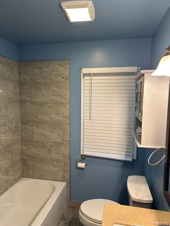 8075 WHITCOMB Street, Detroit, MI 48228 — Photo 16