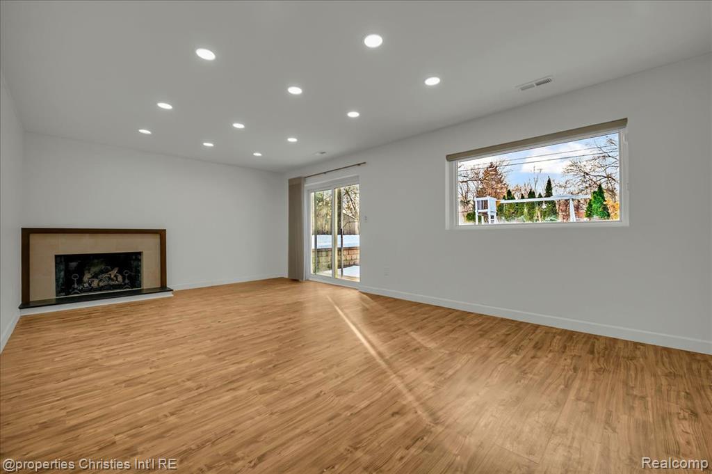 7252 STONEBROOK Road N, West Bloomfield, MI — Photo 16
