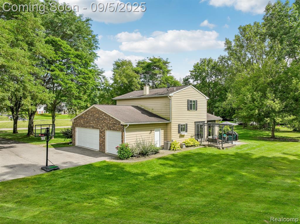 8127 Sleepy Time Court, Clarkston, MI 48348 — Photo 6