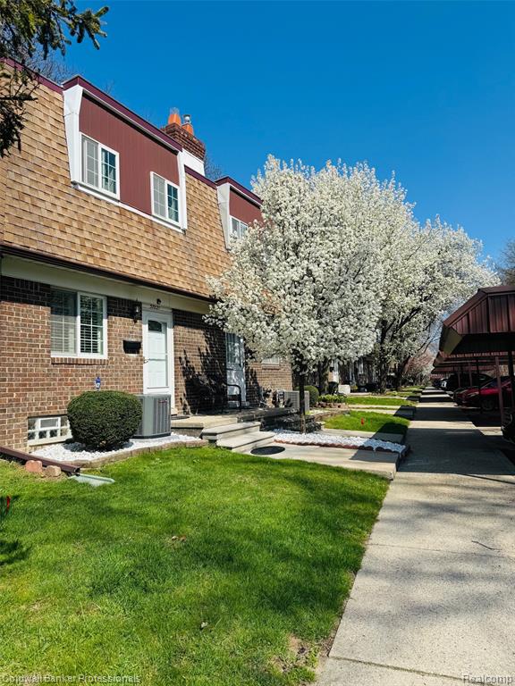 37021 E Aragona Drive, Clinton Twp, MI 48036 — Photo 30