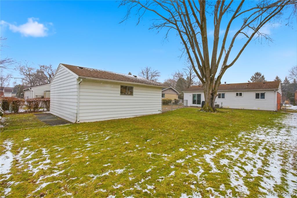 9191 Redbud Avenue, Plymouth, MI 48170 — Photo 34