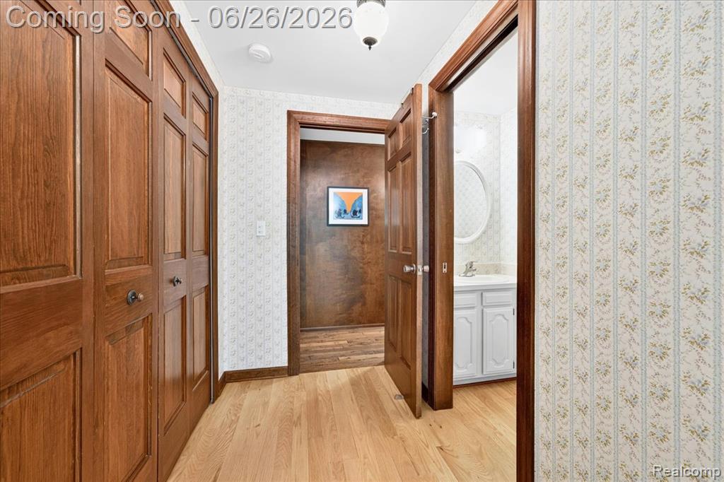 29498 E River Road, Grosse Ile, MI 48138 — Photo 37