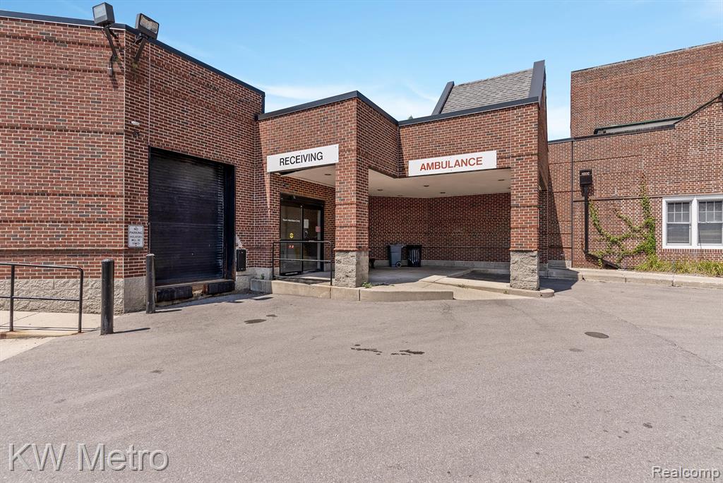 21305 Juniper Court, Farmington Hills, MI 48336 — Photo 40