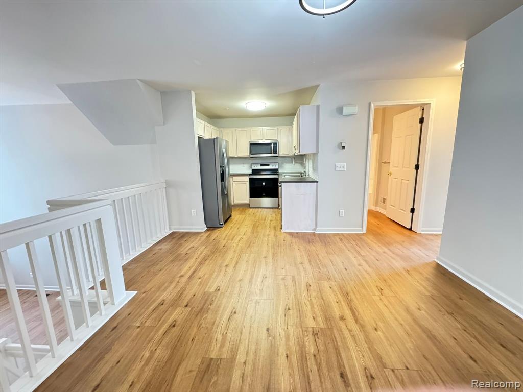 1877 LINDSAY Lane, Ann Arbor, MI 48104 — Photo 8