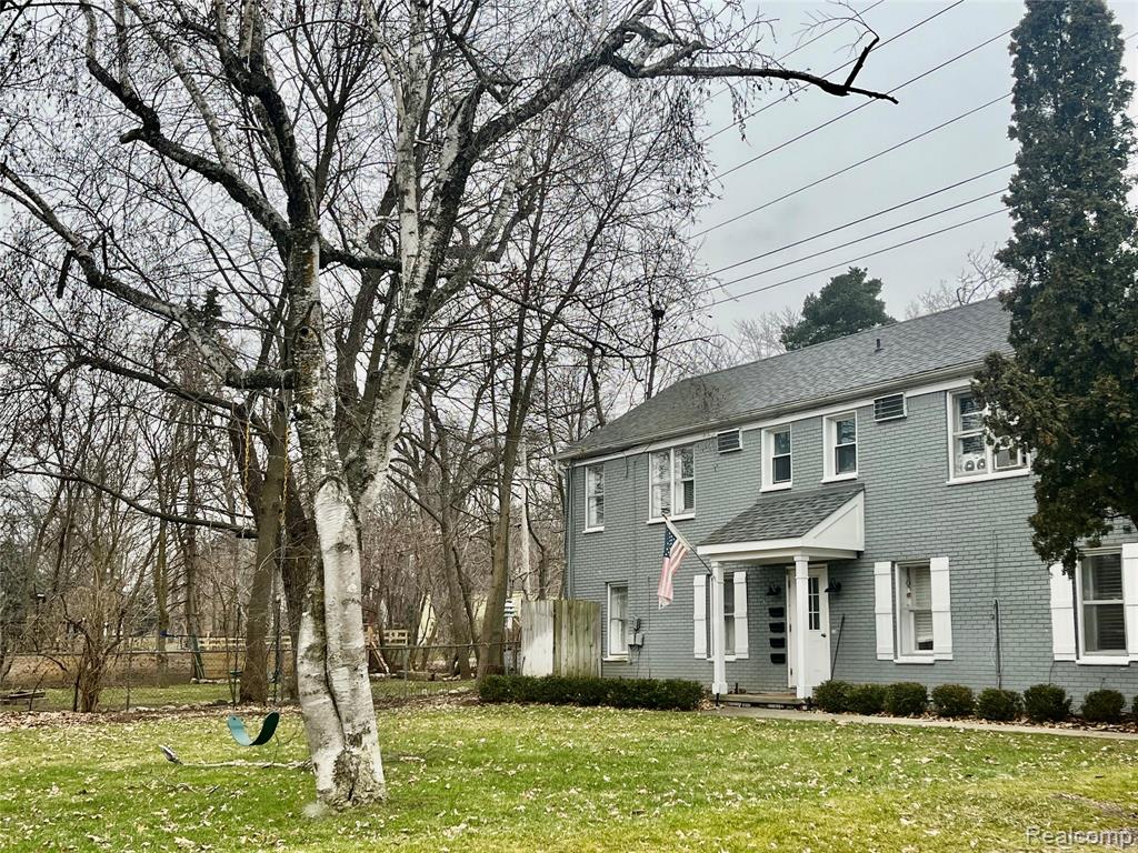 62 Madison Court, Clarkston, MI
