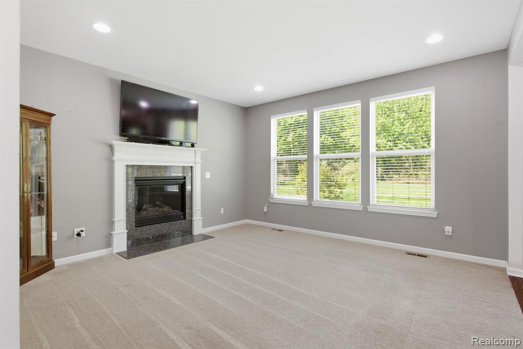 28720 Apple Blossom Drive, Flat Rock, MI 48134 — Photo 8