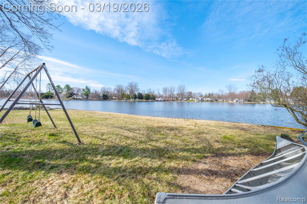 1962 Lake Pointe Drive, Ortonville, MI 48462 — Photo 25