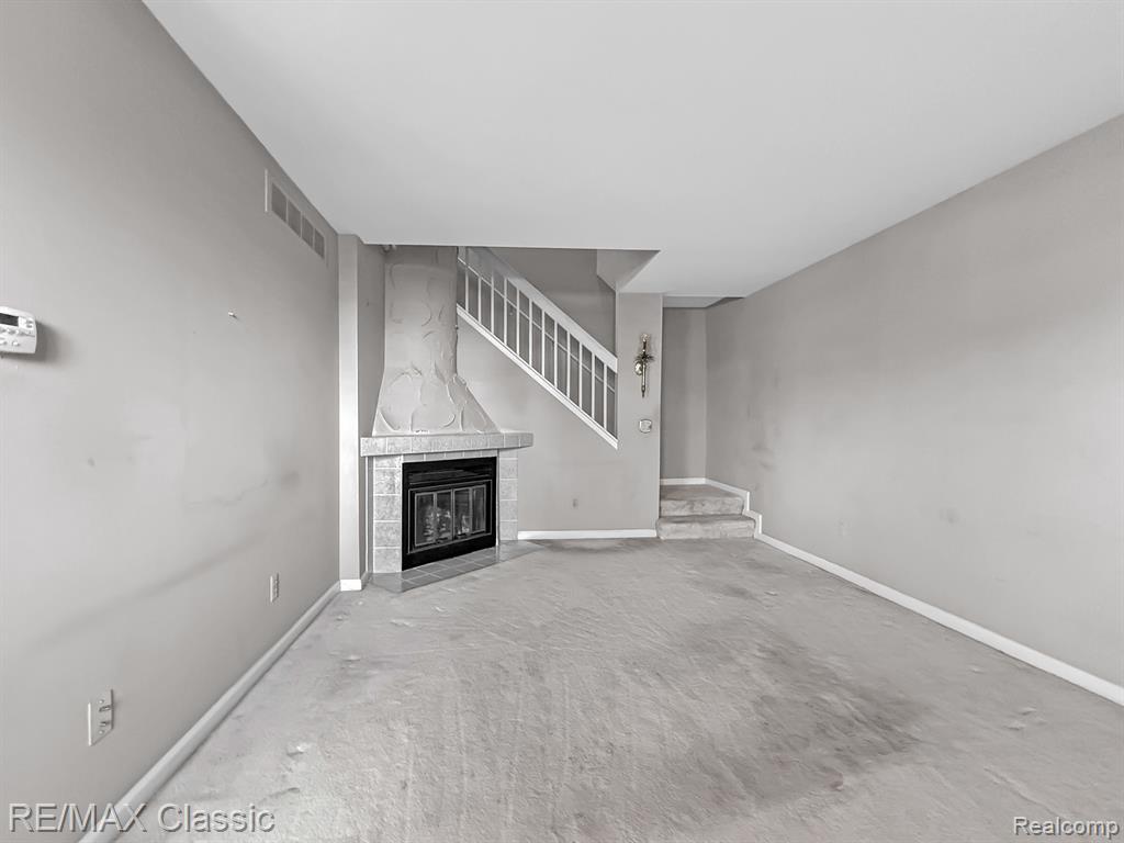 38861 Country Circle, Farmington Hills, MI 48331 — Photo 9
