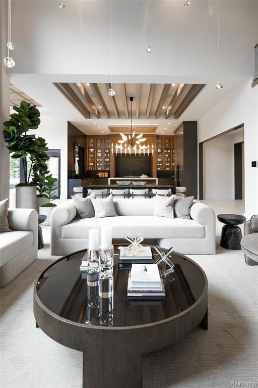 Building lobby featuring recessed lighting