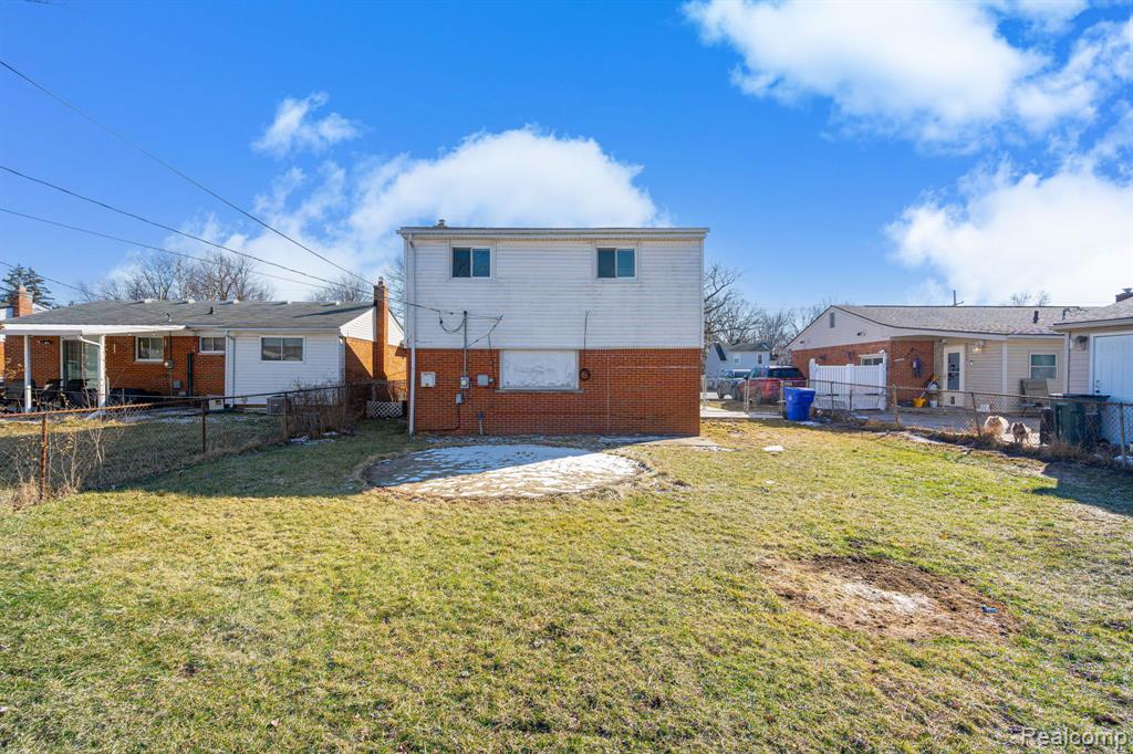 18327 E 13 MILE Road, Fraser, MI 48026 — Photo 5