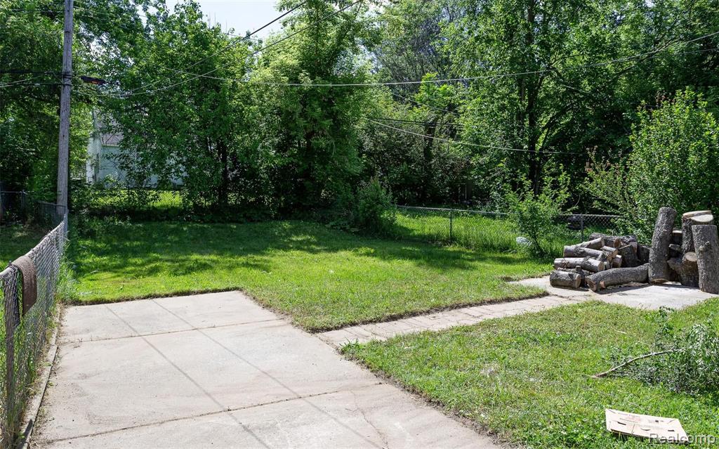 15489 DIXIE, Redford, MI 48239 — Photo 6