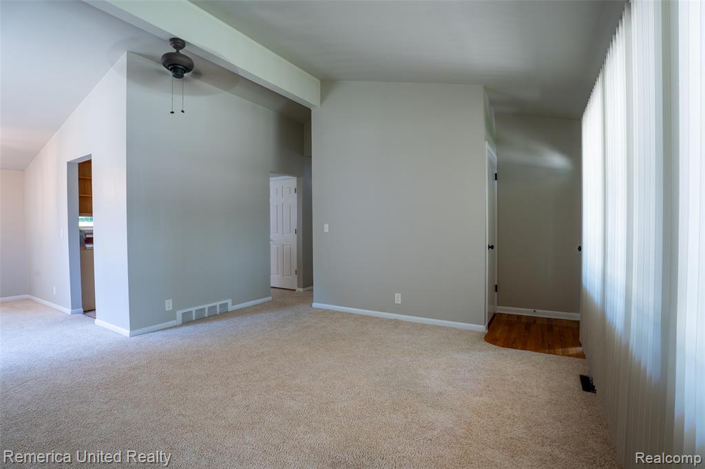 839 Sweetbriar, Milford, MI 48381 — Photo 28