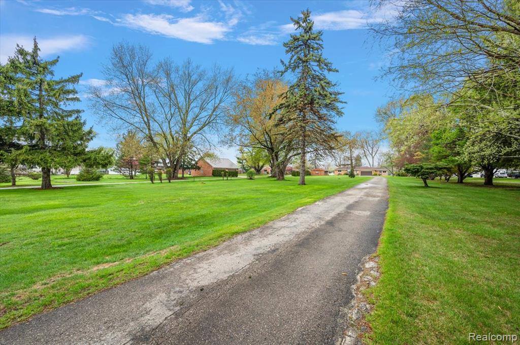 25651 S River Road, Harrison Township, MI — Photo 41