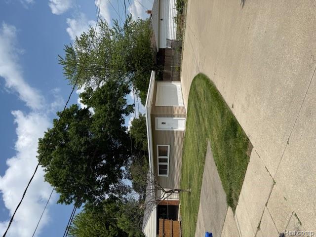 8403 Darlene Street, Warren, MI 48093 — Photo 2