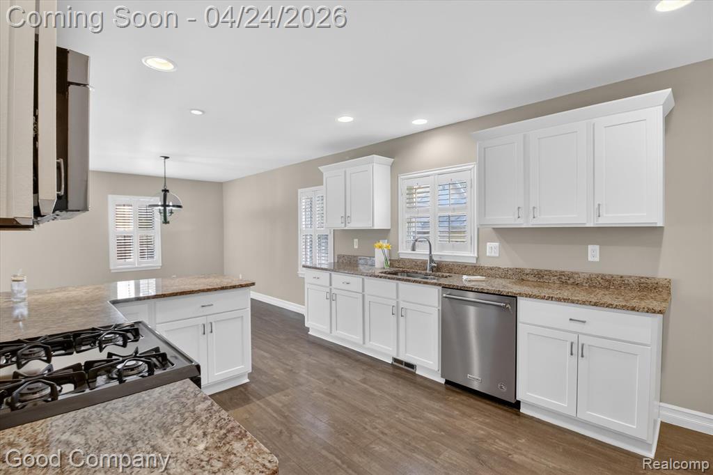 627 Kayser Avenue, Royal Oak, MI 48067 — Photo 10