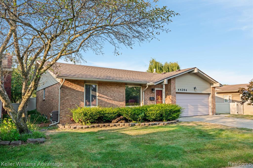 44284 SUFFOLK, Canton, MI 48187 — Photo 37