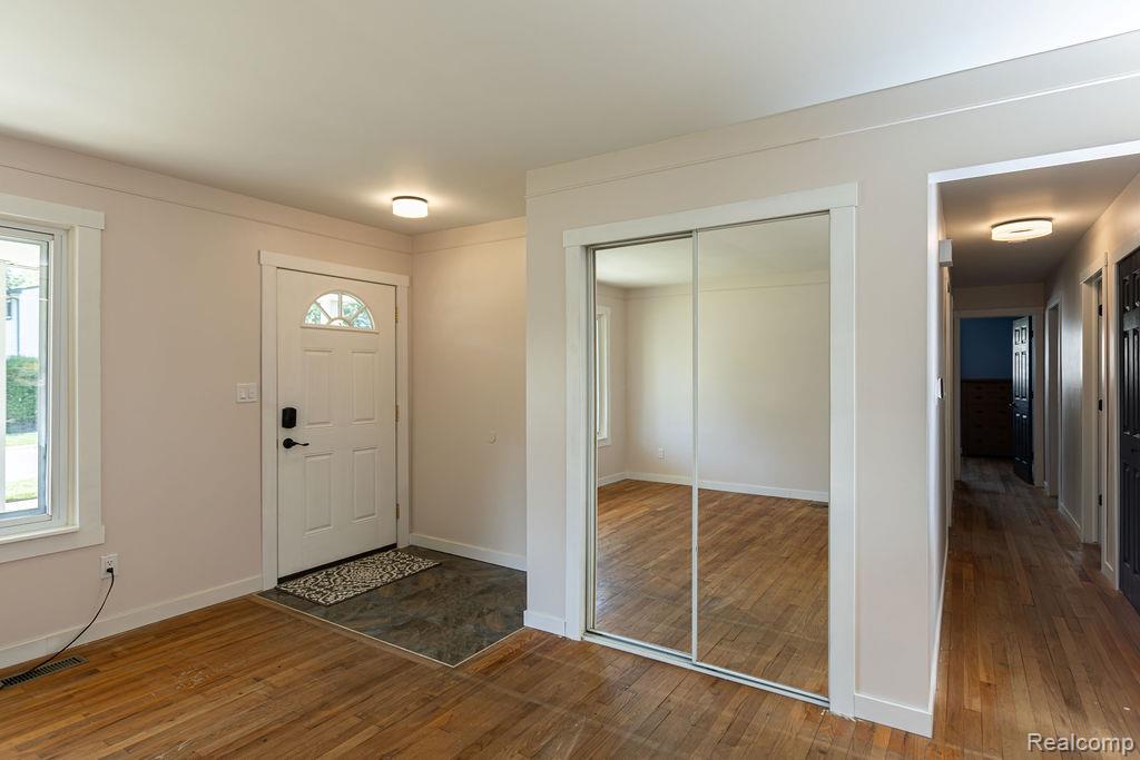 15270 Cambridge Drive, Fraser, MI 48026 — Photo 7