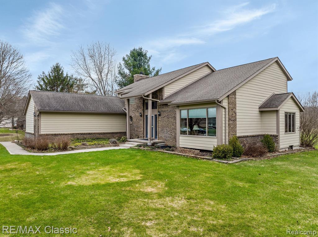 5850 MEADOWS Drive, Clarkston, MI 48348 — Photo 29