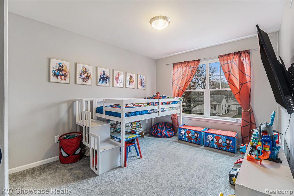 71 W SHEVLIN Avenue, Hazel Park, MI 48030 — Photo 11