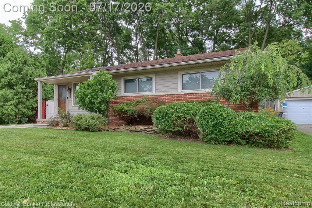 9118 Deering Street, Livonia, MI 48150 — Photo 2