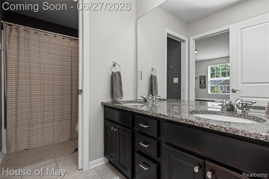 5830 Waycroft Court, Commerce Twp, MI 48382 — Photo 43
