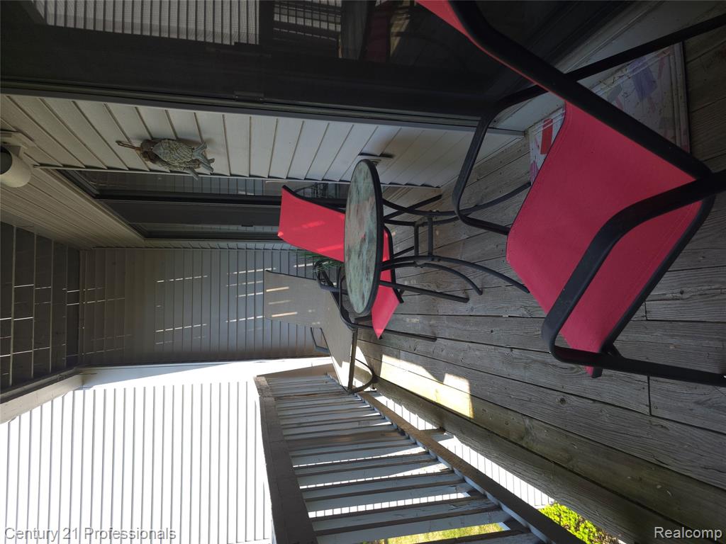 5714 Creeks Crossing, Williamsburg, MI 49690 — Photo 10