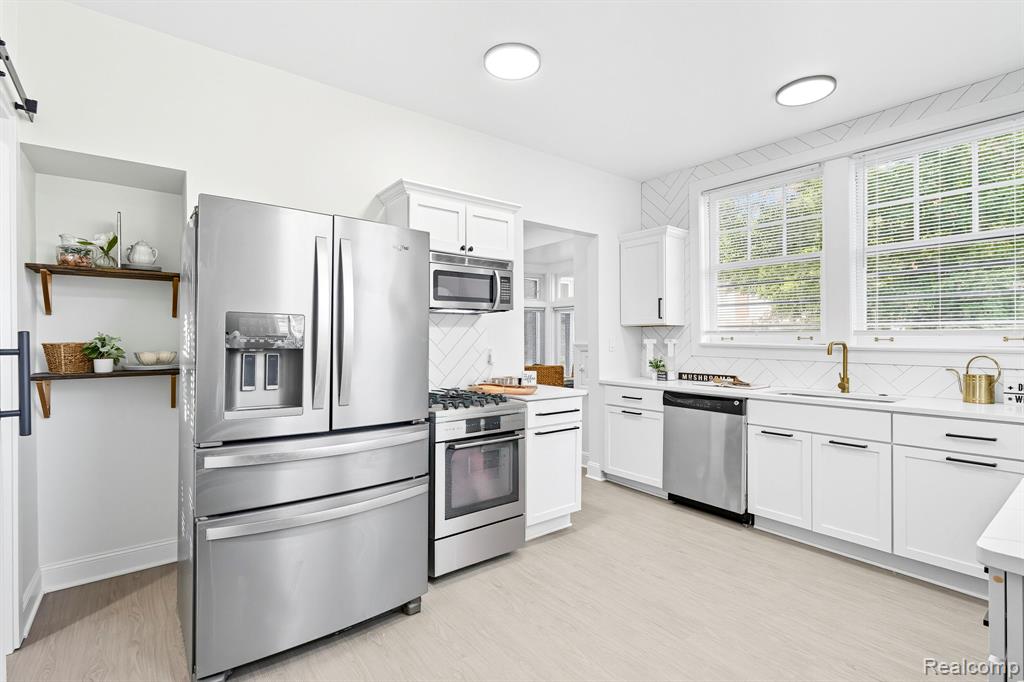 360 E Boston Boulevard, Detroit, MI 48202 — Photo 14