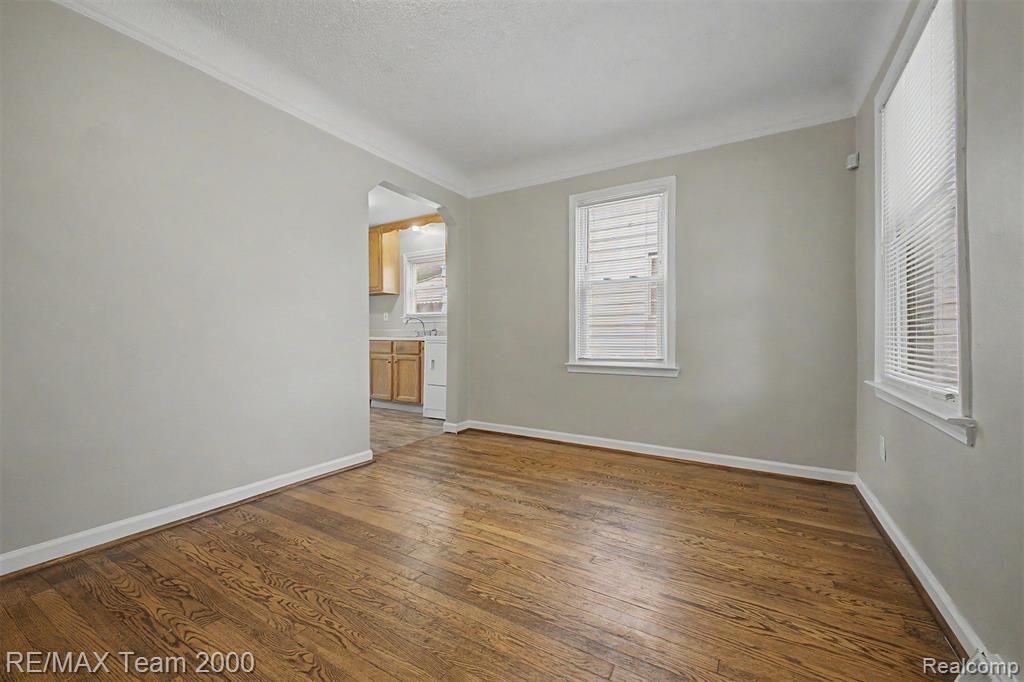 5635 Westpoint Street, Dearborn Heights, MI 48125 — Photo 5