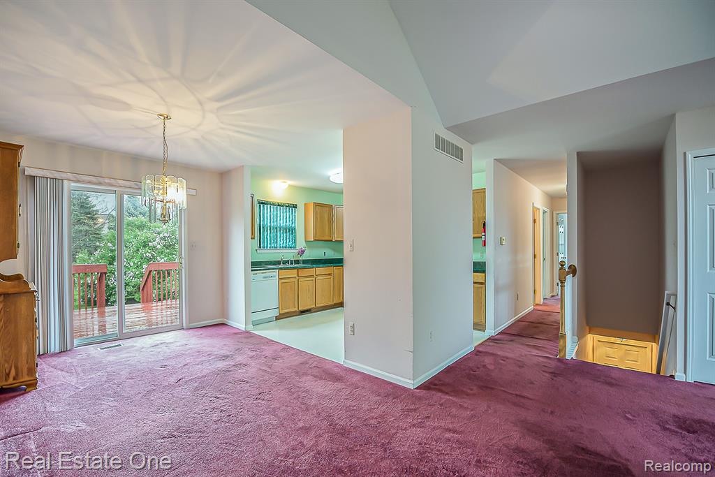 9238 APPLEVIEW, Brighton, MI 48116 — Photo 12
