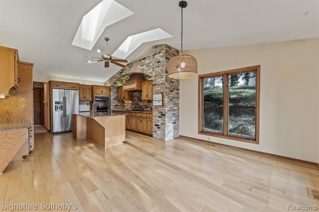6571 Deer Ridge Drive, Clarkston, MI 48348 — Photo 10