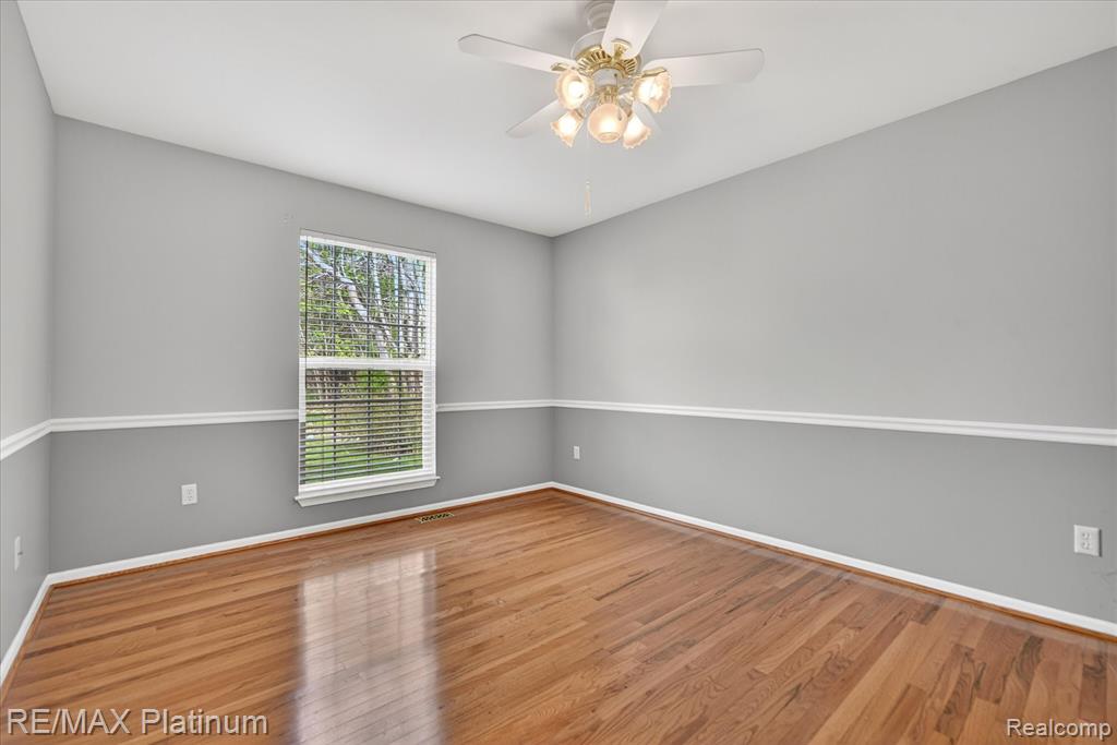728 Griswold Street, Howell, MI 48843 — Photo 13
