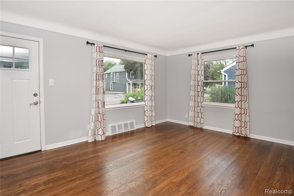 4176 Prairie Avenue, Berkley, MI 48072 — Photo 4