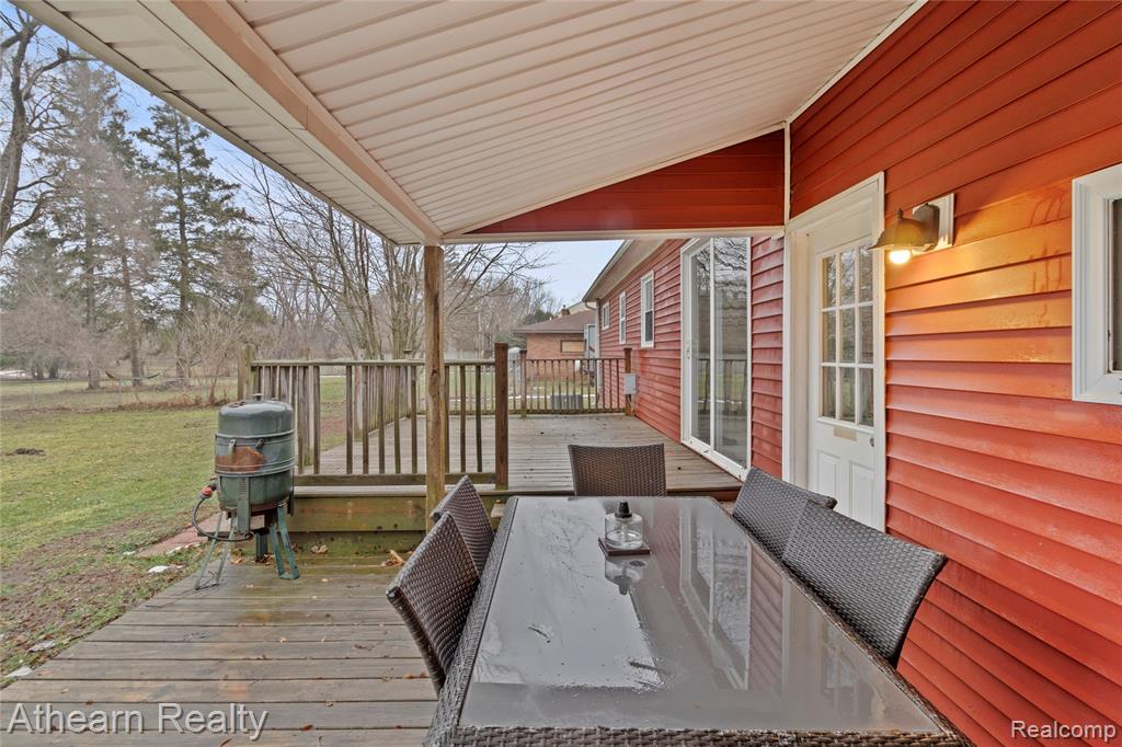 3053 Eastgate Street, Burton, MI 48519 — Photo 2