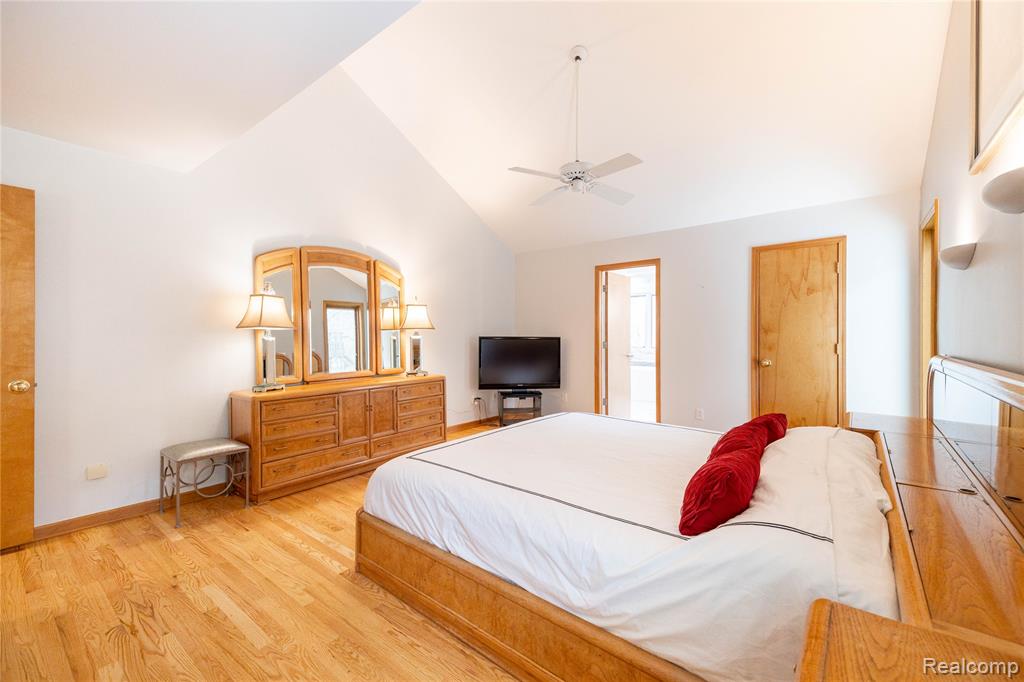 29462 East River Road, Grosse Ile, MI 48138 — Photo 28