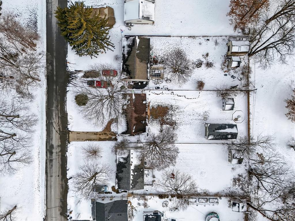 743 Dunreath Street, Walled Lake, MI 48390 — Photo 41