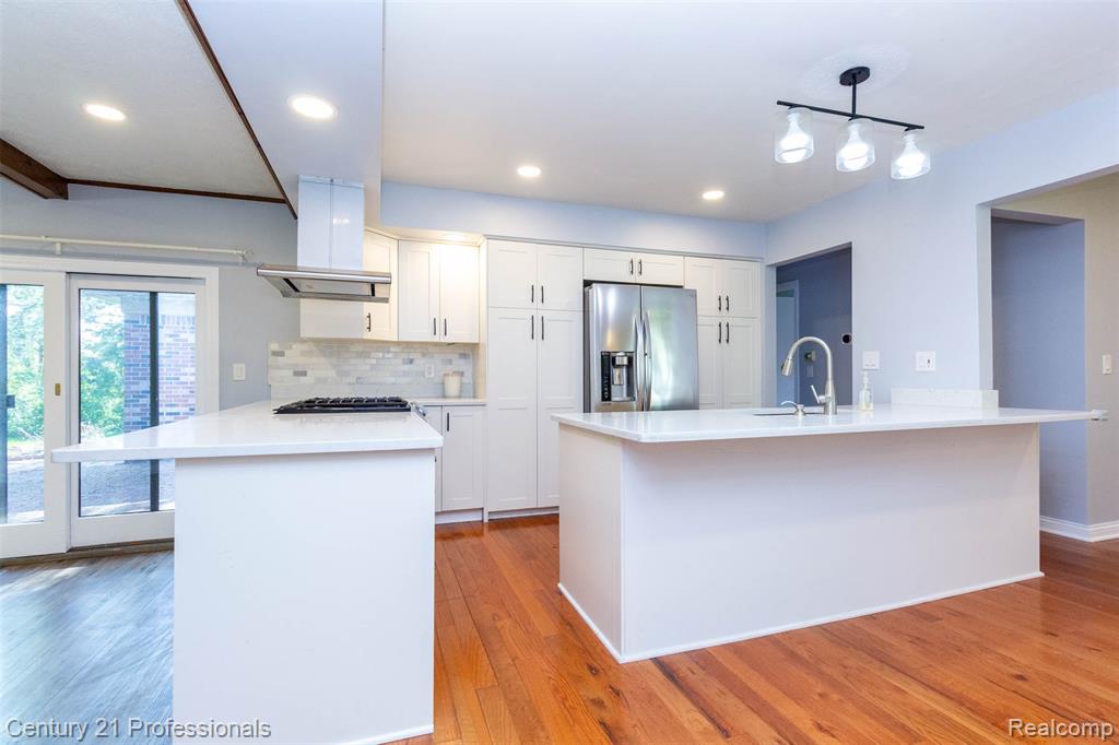 5190 Babbit Drive, Troy, MI 48085 — Photo 9