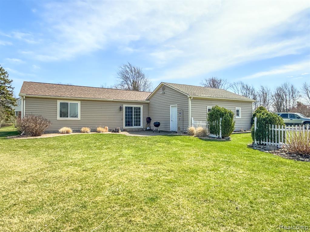 9032 W BRISTOL Road, Swartz Creek, MI 48473 — Photo 38