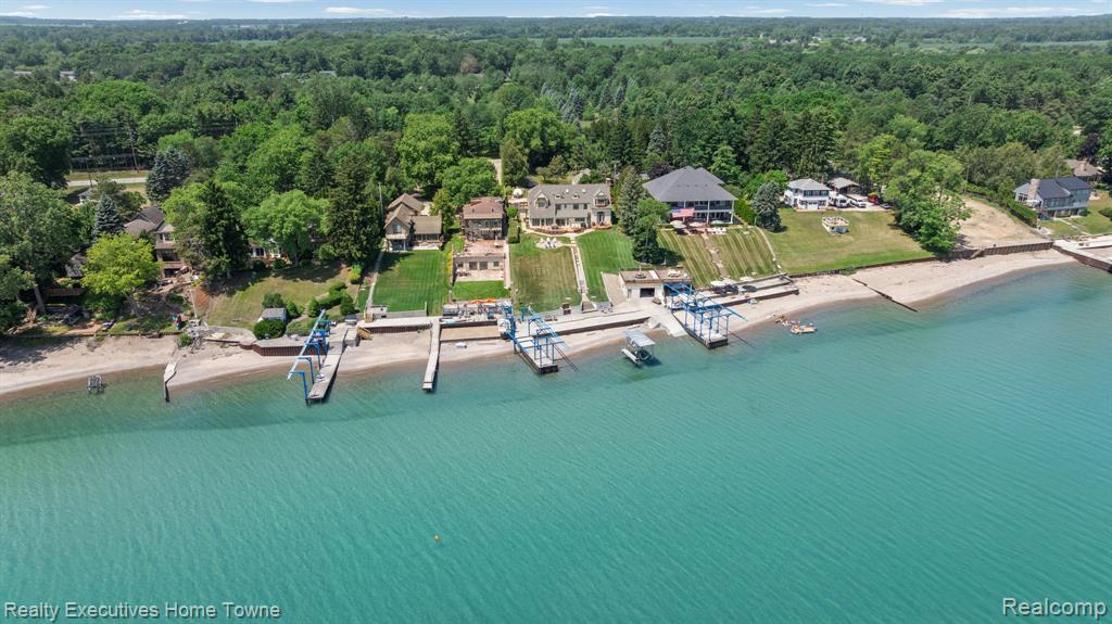 8308 Lakeshore, Burtchville, MI 48059 — Photo 30