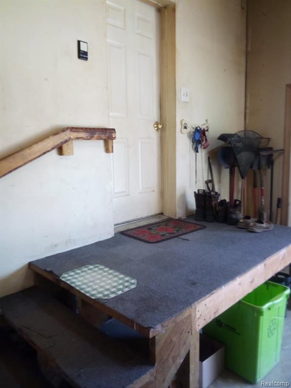 5255 N Seymour Road, Flushing, MI 48433 — Photo 30