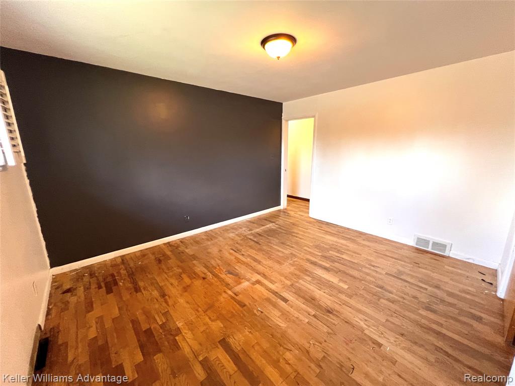 913 Cameron Avenue, Pontiac, MI 48340 — Photo 17