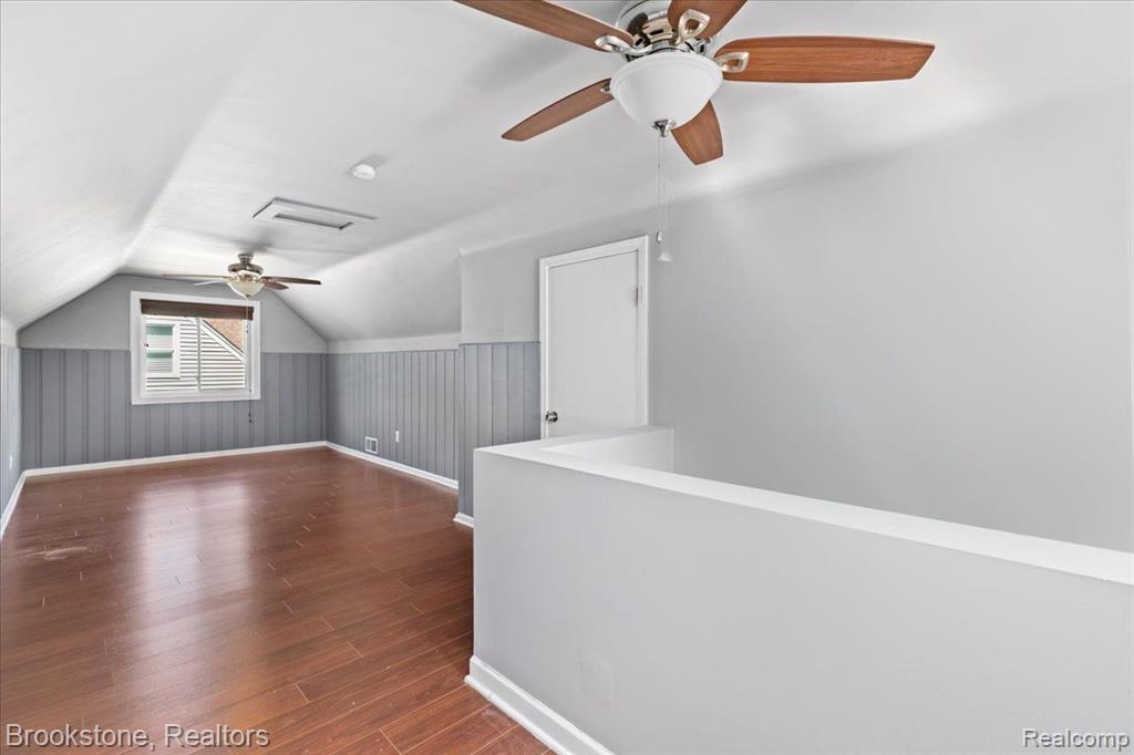 516 N EDGEWORTH Avenue, Royal Oak, MI 48067 — Photo 21