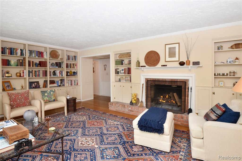 2026 W Bend Court, Bloomfield Hills, MI 48302 — Photo 7