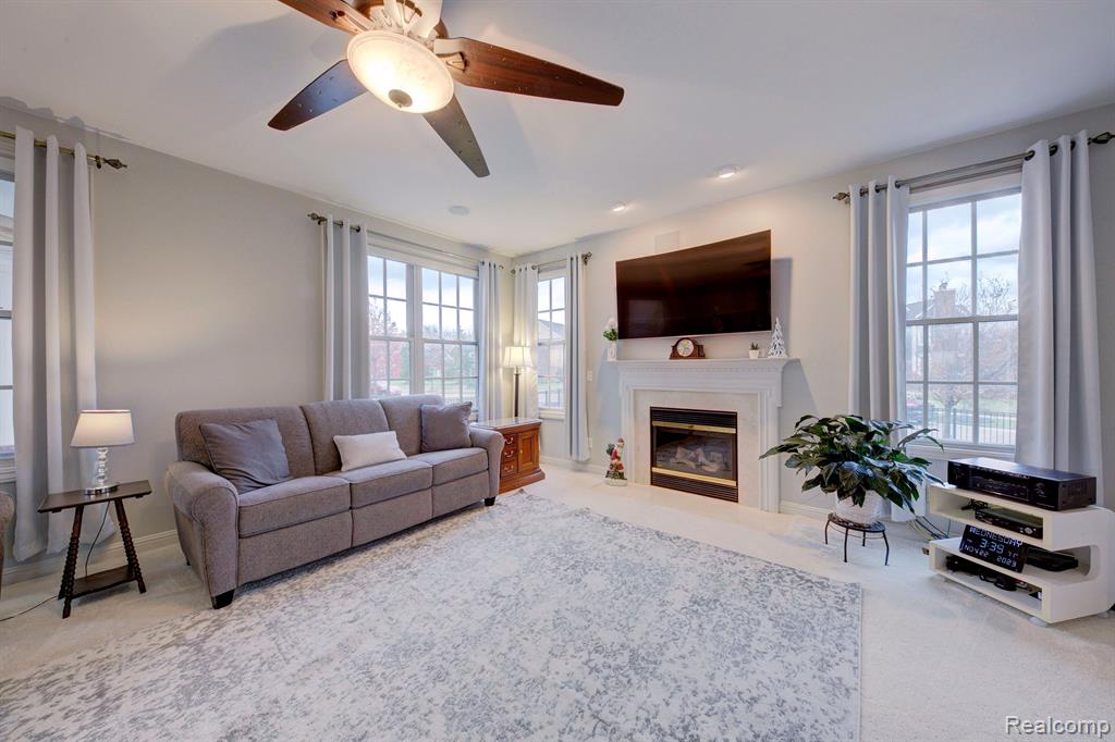 49776 Garfield Lane, Canton, MI 48188 — Photo 14