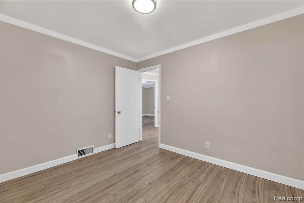 17314 Collinson Avenue, Eastpointe, MI 48021 — Photo 24