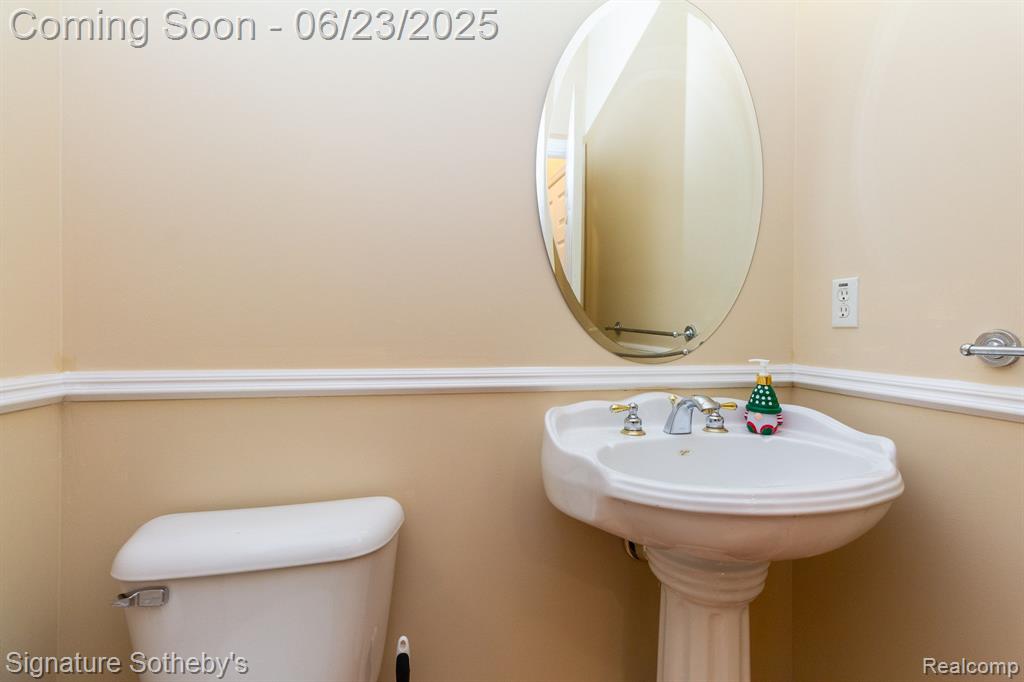 49965 BLACKBERRY Trail, Novi, MI — Photo 18