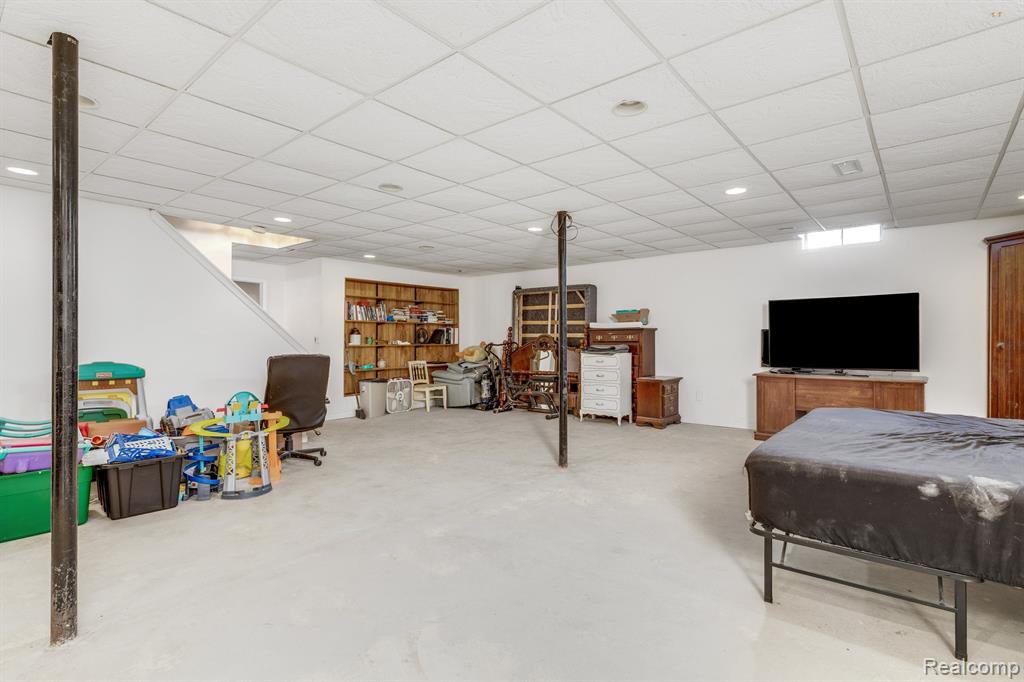 7312 LINDEN Road, Fenton, MI 48430 — Photo 33