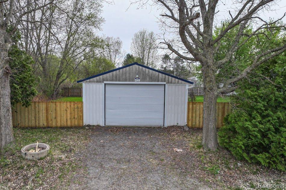 14542 N MCKINLEY Road, Montrose, MI 48457 — Photo 32