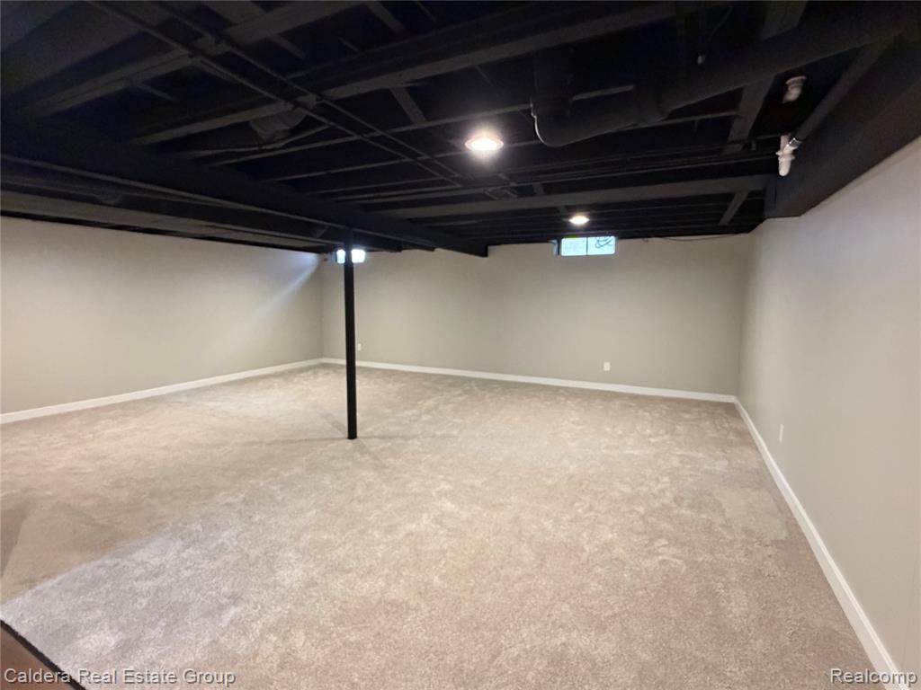 8917 Shannon Drive, Sterling Heights, MI 48314 — Photo 14