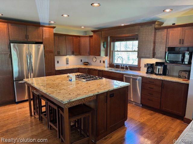 559 HEENAN Drive, Lapeer, MI 48446 — Photo 2