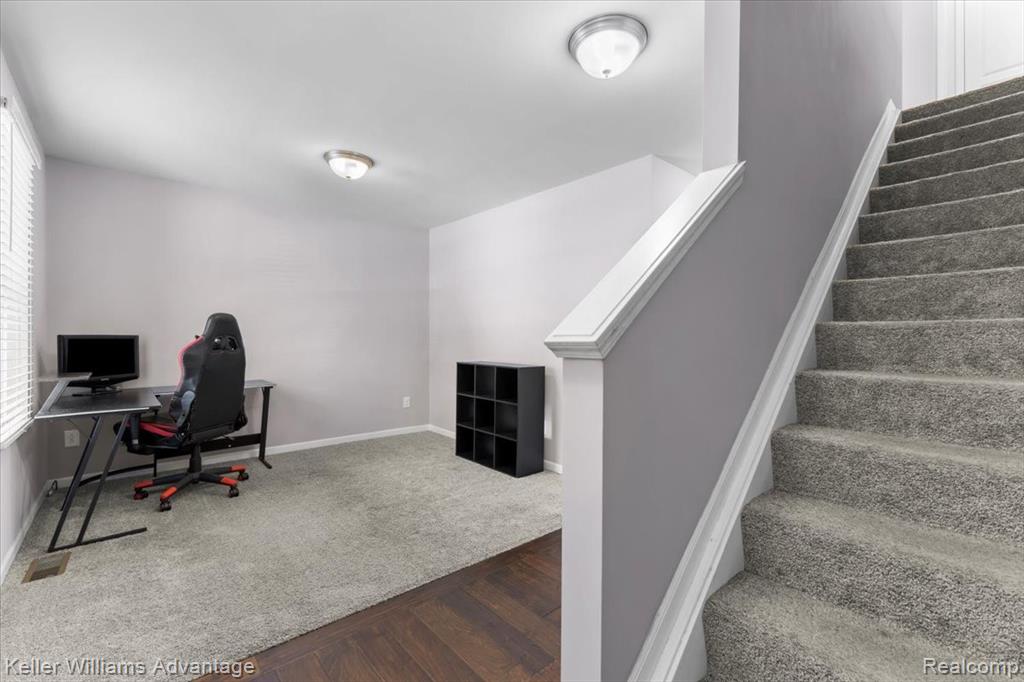 8228 Quincy Drive, Westland, MI — Photo 17